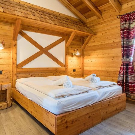 Chalet Camping Fae 1 Madonna Eksteriør billede