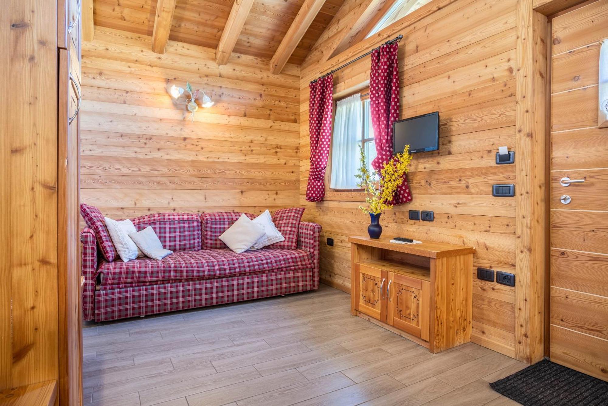 Chalet Camping Fae 1 Madonna Eksteriør billede