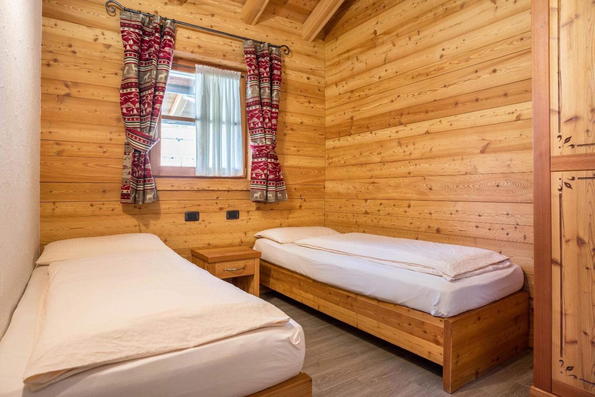 Chalet Camping Fae 1 Madonna Eksteriør billede