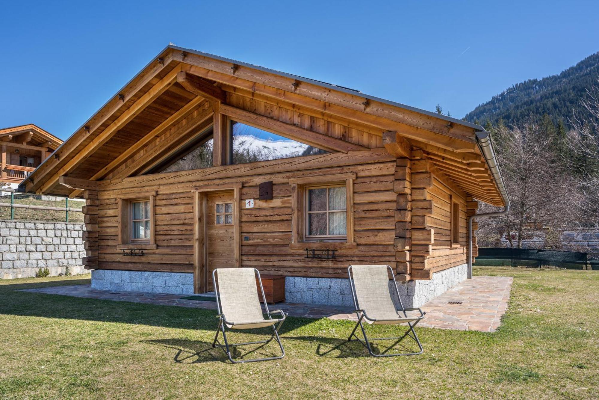 Chalet Camping Fae 1 Madonna Eksteriør billede